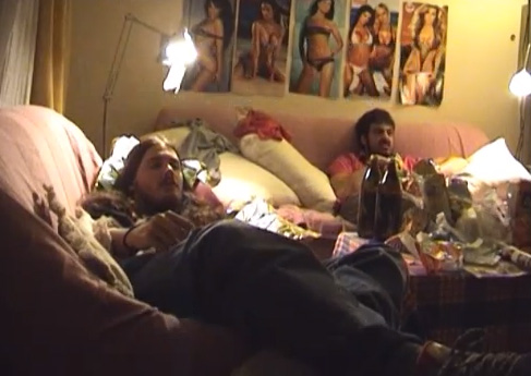 vidadesoltero_cap4_viendotv