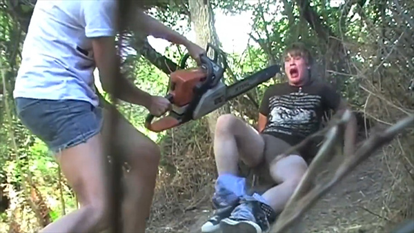 cementeriodehistorias_parejitanelcampo_frameweb29